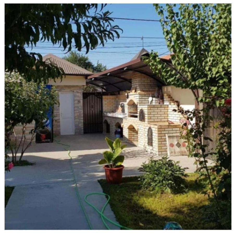 מלון Două Mai La Babusca מראה חיצוני תמונה